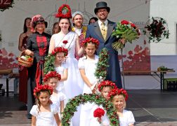 Dornburg Krohnt Neue Rosenkoenigin 33